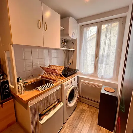 Le Mini Studio 9m2 Calme Central Sous Sol Sur Cour * Vichy