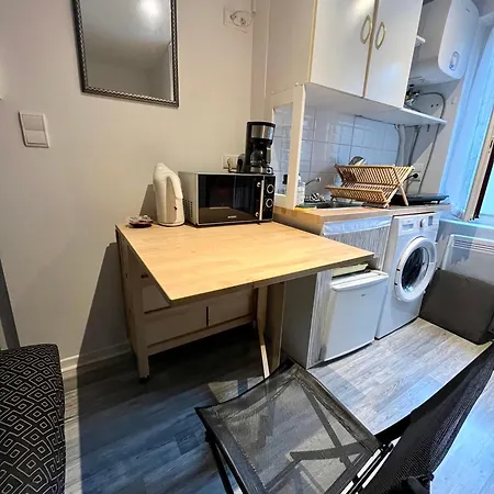 Apartment Le Mini Studio 9m2 Calme Central Sous Sol Sur Cour Vichy